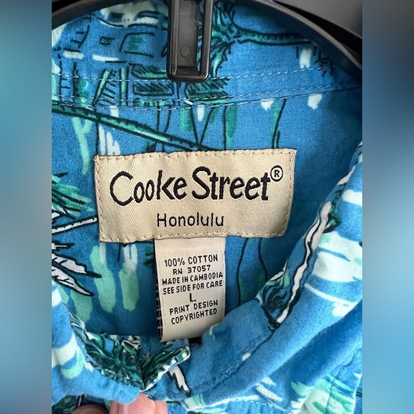 Men's Blue Hawaiian Tropical Palm Tree and Sailboat Print Shirt - Picture 2 of 4